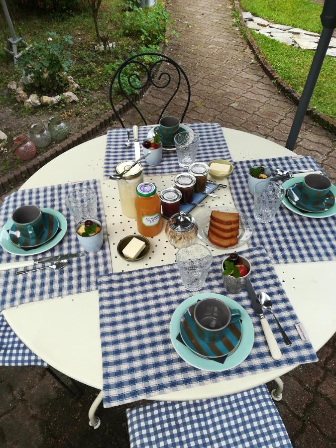 Lait & Lit Bed & Breakfast Triqueville Eksteriør bilde